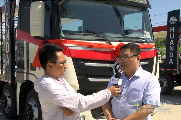 中国物流与采购联合会汽车物流分会秘书长左新宇先生接受卡车网记者采访