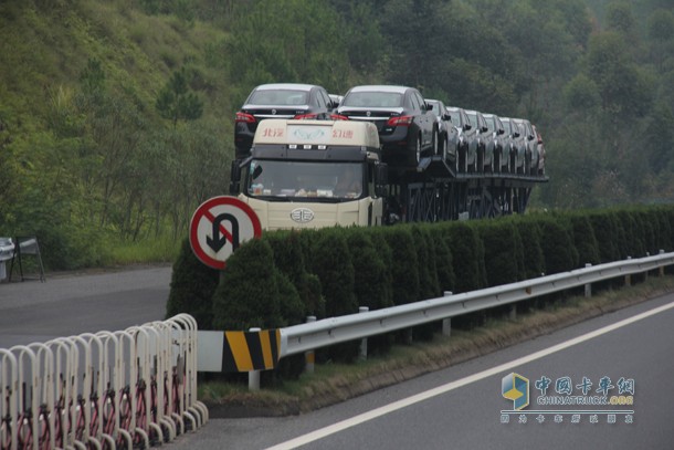 9月21日起，双排轿运车禁止驶入高速