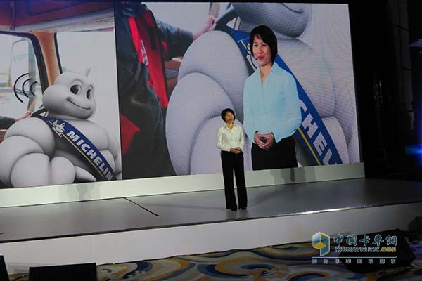 米其林（中国）投资有限公司卡客车轮胎部市场总监李文芳女士
