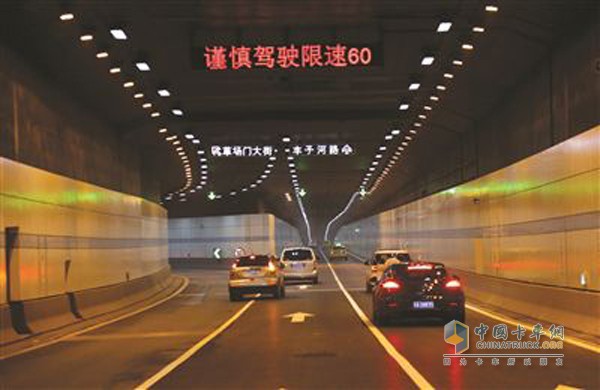 南京扬子江隧道