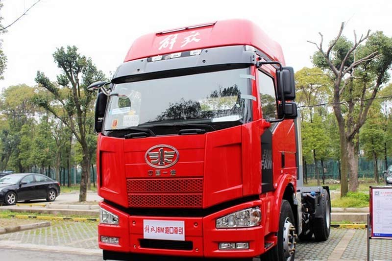 一汽解放 J6M准重卡 280马力 4X2牵引车(CA4160P63K1XE4)