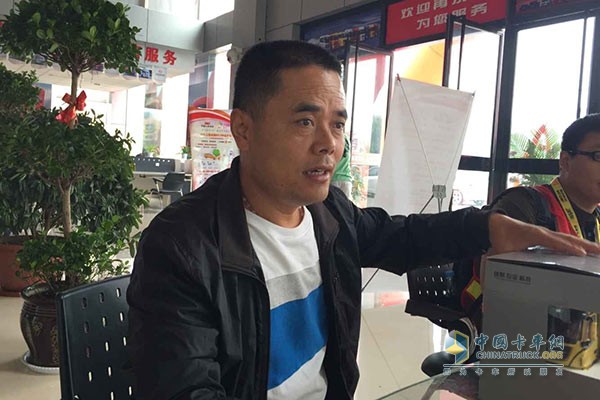 老用户杨战战