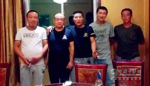 石民与朋友们
