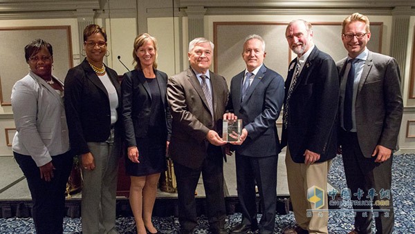 沃尔沃集团荣获宾夕法尼亚州立大学“年度企业合作伙伴奖”