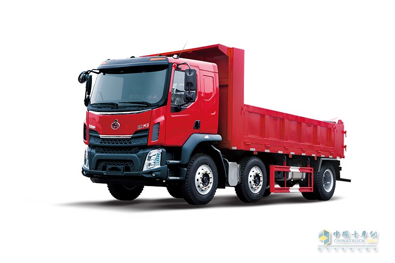 乘龙M3B 6X2自卸车
