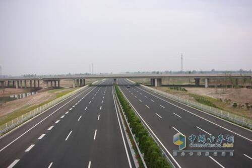 密(云)涿(州)高速公路河北段建成通车