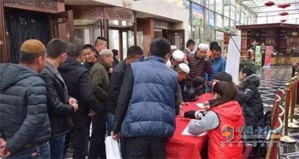 东风康明斯推广活动现场