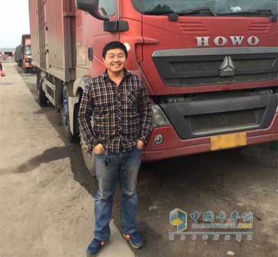 解师傅的重汽HOWO-T5G厢式载货车