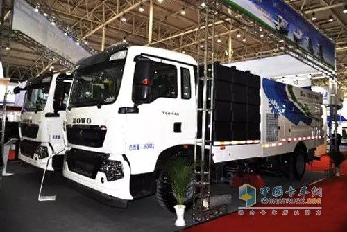 豪沃T5G 4×2燃气单发洗扫车