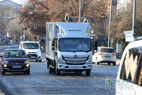 福田欧马可智能互联卡车