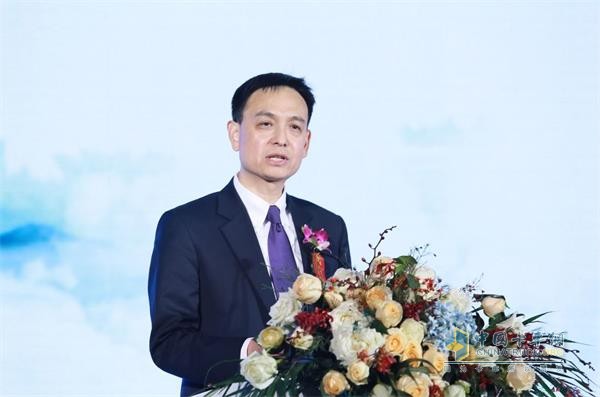 埃克森美孚(中国)投资有限公司副总经理杨东先生