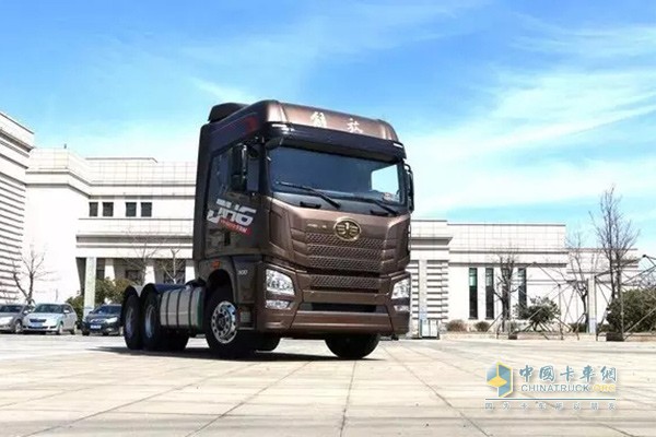 解放JH6牵引车