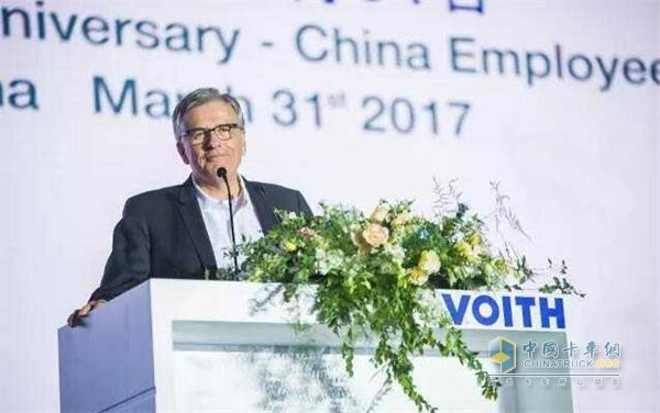 福伊特总裁及首席执行官赫伯特·林哈德博士