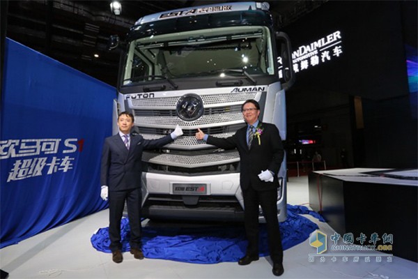 欧曼EST-A奔驰版超级卡车上市揭幕