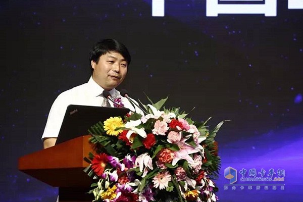 中国汽车流通协会商用车商会秘书长钟渭平