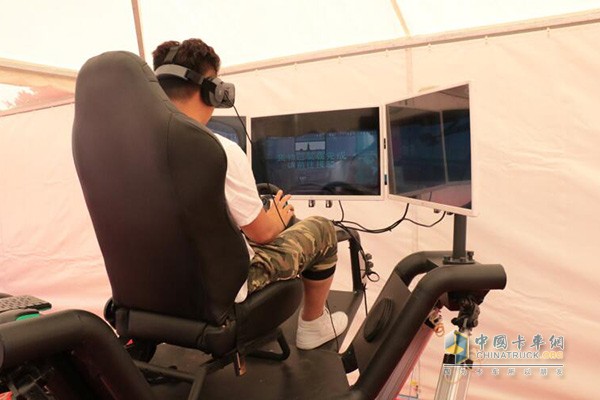 现场用户体验VR、模拟试驾