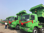20辆华菱新型城市渣土车交付上海