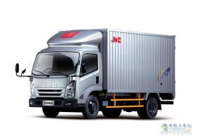 江铃汽车 凯锐800L 国五 90马力 5.9米液制动载货车