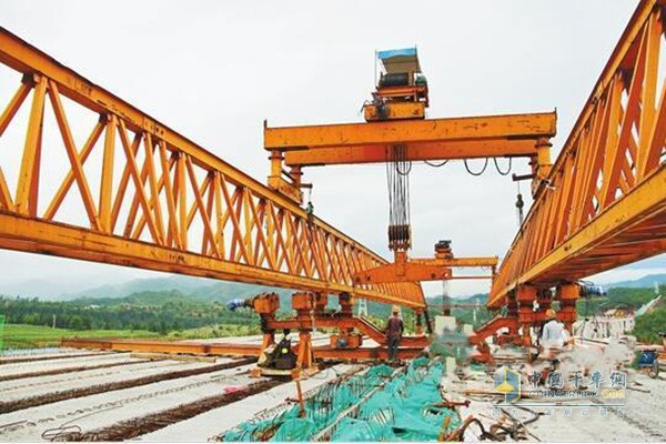 临沧全市高速公路已开工建设7条(段)