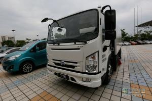 比亚迪 T7A 4×2 纯电动扫路车