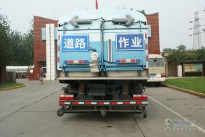 比亚迪 T8SA 4×2 纯电动 扫路车