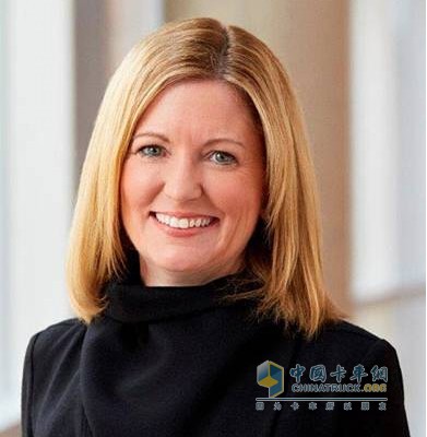 任命戴尔科技集团执行副总裁兼首席客户官Karen Quintos成为康明斯董事