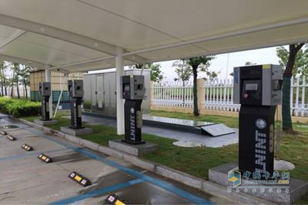 安徽省高速公路为新能源汽车加装充电设施