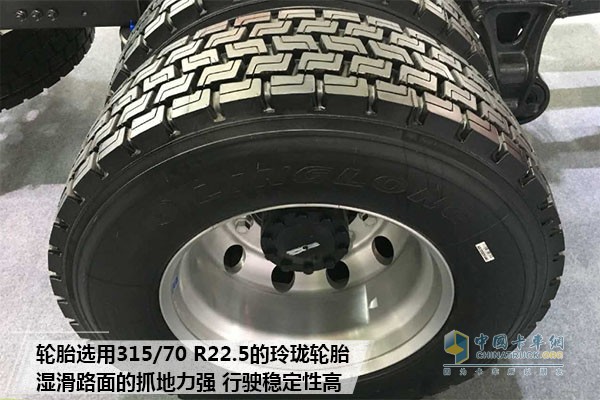 上汽红岩杰狮四门消防车