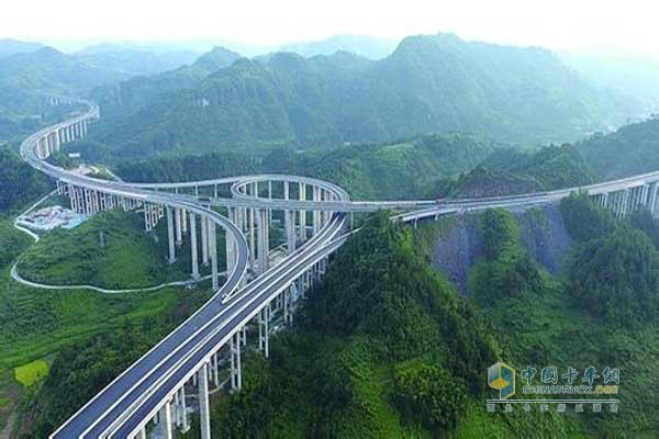 永顺至吉首高速公路古丈至吉首段建成通车