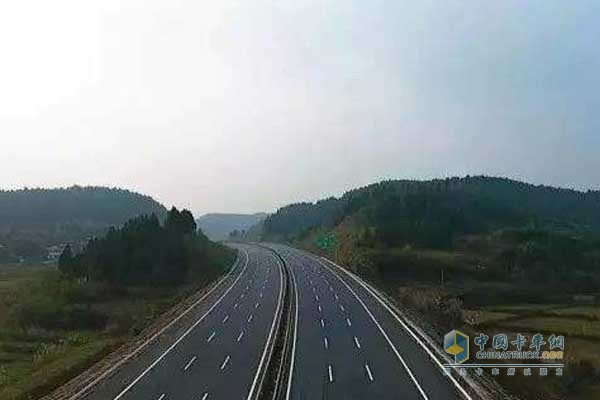 成渝间最快高速公路将于9月30日开通