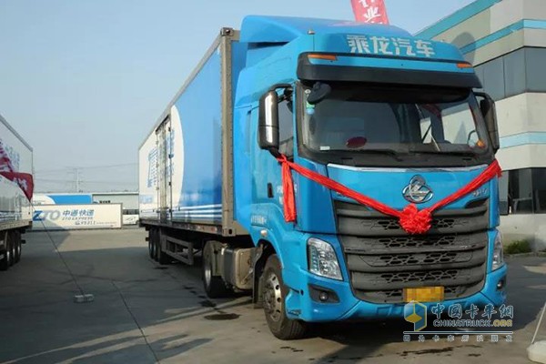 乘龙汽车