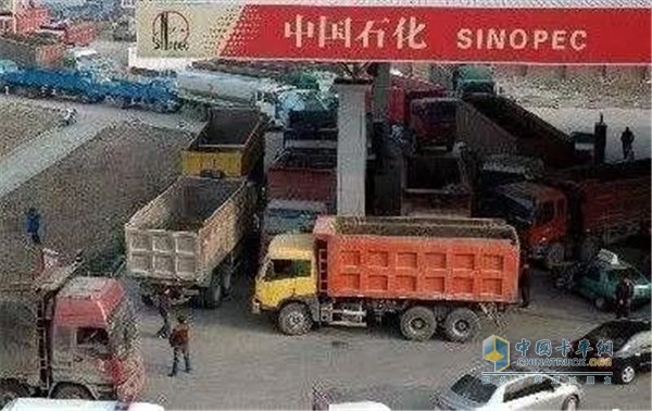 卡车