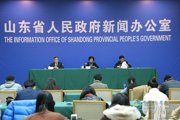 卡车