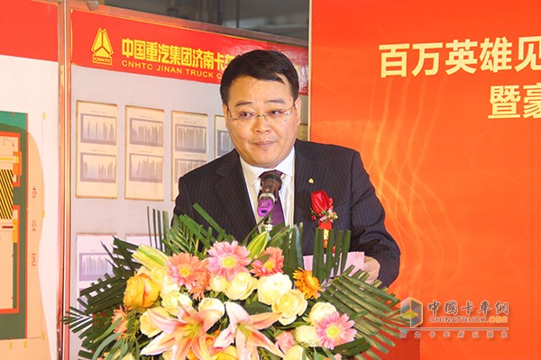 中国重汽（香港）有限公司执行董事、副总裁刘培民