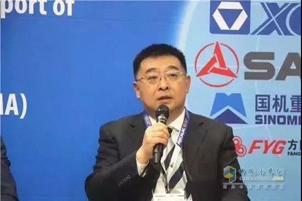 徐工集团总经理、党委副书记杨东升