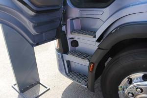 斯堪尼亚 G410 6×4NA 6×4牵引车（危险品运输）