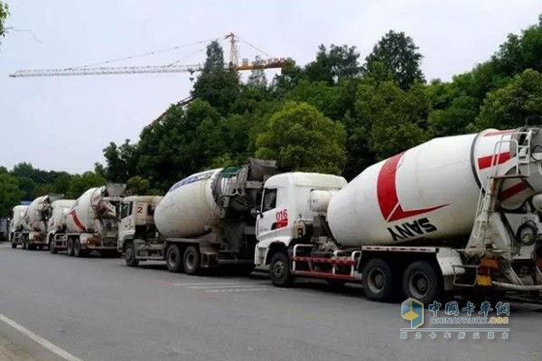 搅拌车
