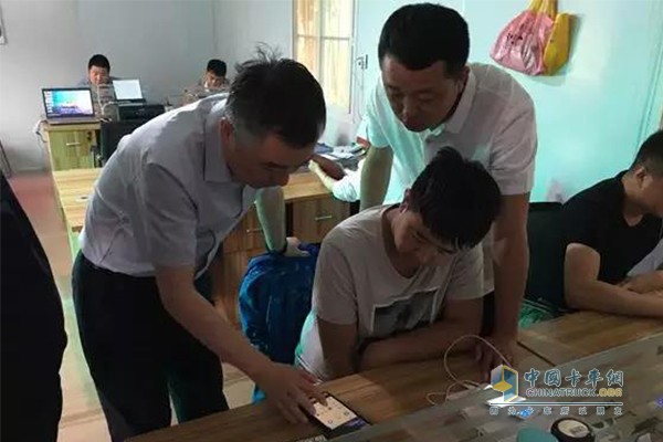 现场考察现有物流信息平台应用情况
