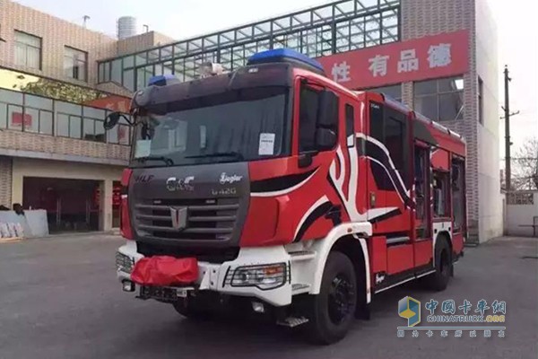 联合卡车4X2智能化多功能城市主战消防车
