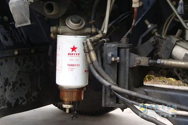 油水分离器