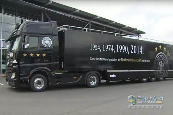 2014世界杯冠军德国队新Actros巡展卡车