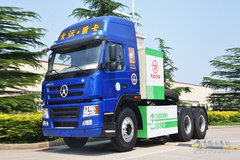 大运E8重卡纯电动 6×4 牵引车