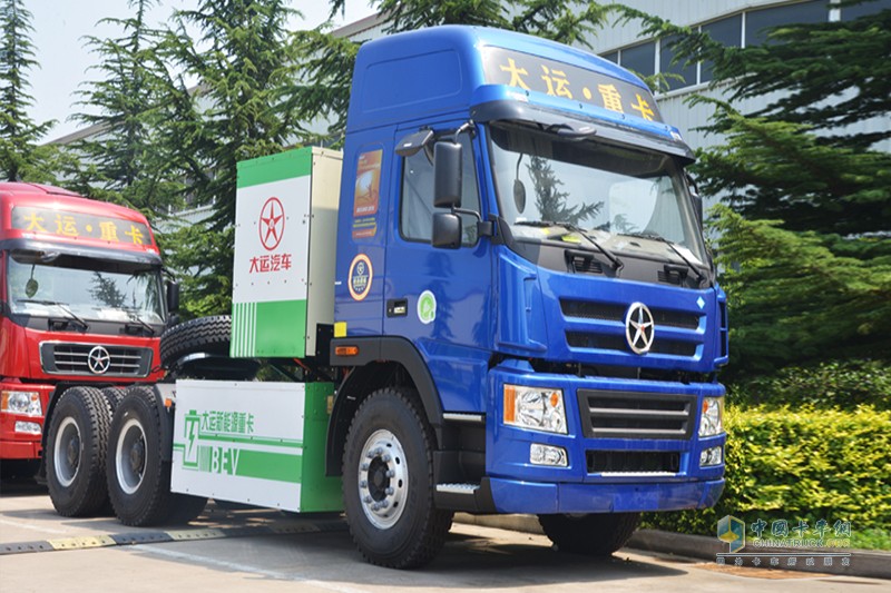 大运E8重卡纯电动 6×4 牵引车