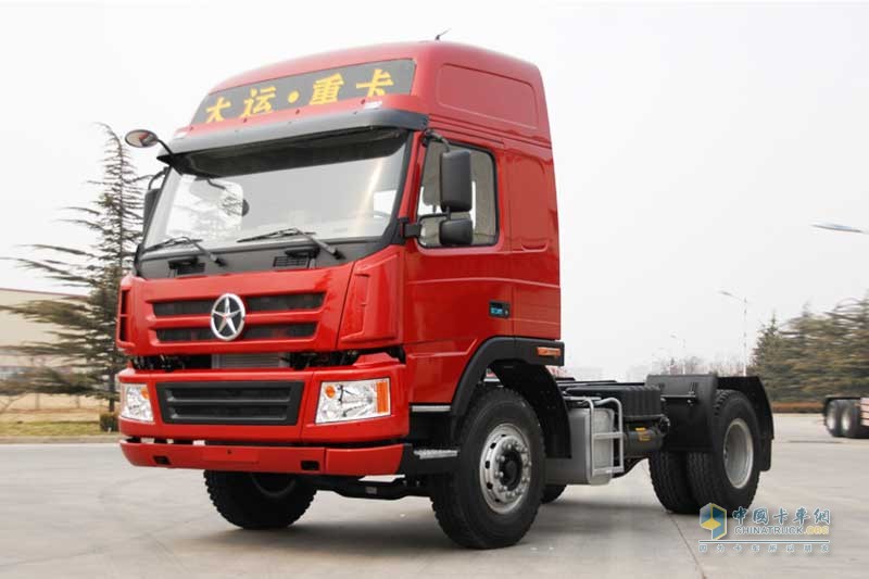 大运重卡 新N8E系列 4×2 300马力 牵引车