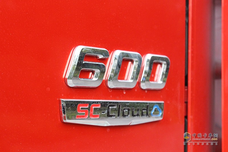 陕汽重卡 德龙X3000 青春版 600马力 6×4 牵引车
