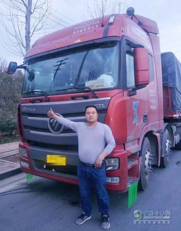 郑师傅点赞欧曼GTL牵引车