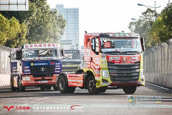 乘龙汽车队赛车