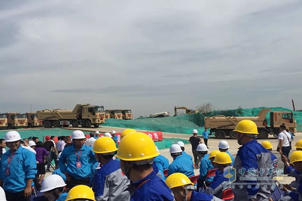 深圳首批通过测试并且发布在新型泥头车采购目录里面的车型