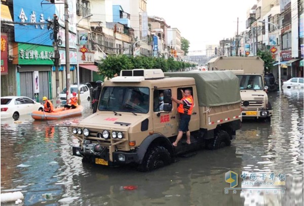 2018年潮汕暴雨洪水灾区救援现场