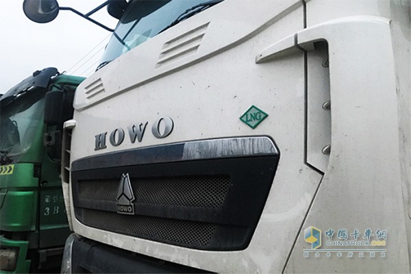 中国重汽HOWO-T7H 燃气车